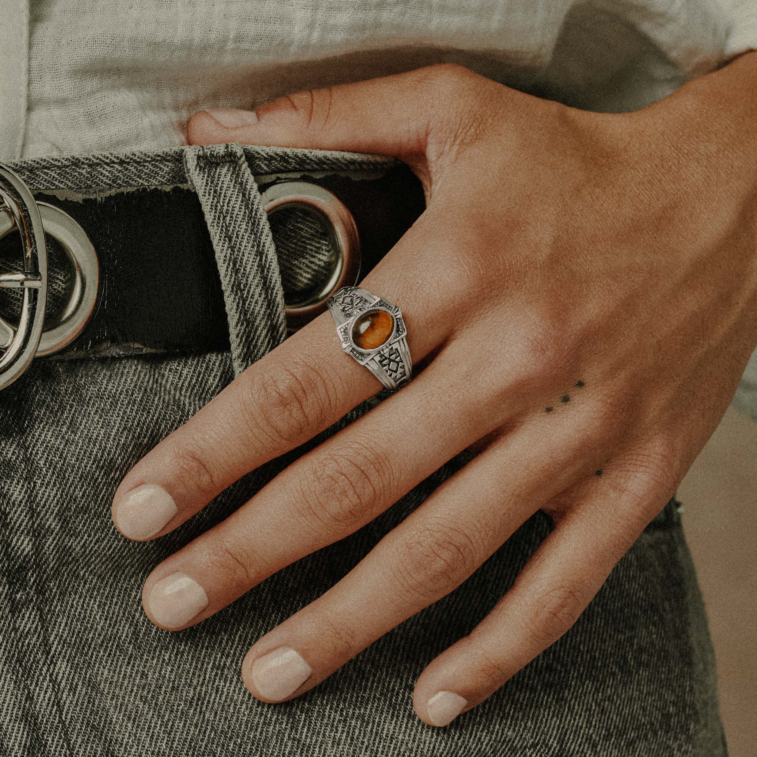 Crossroads x Tiger Eye - Image 4