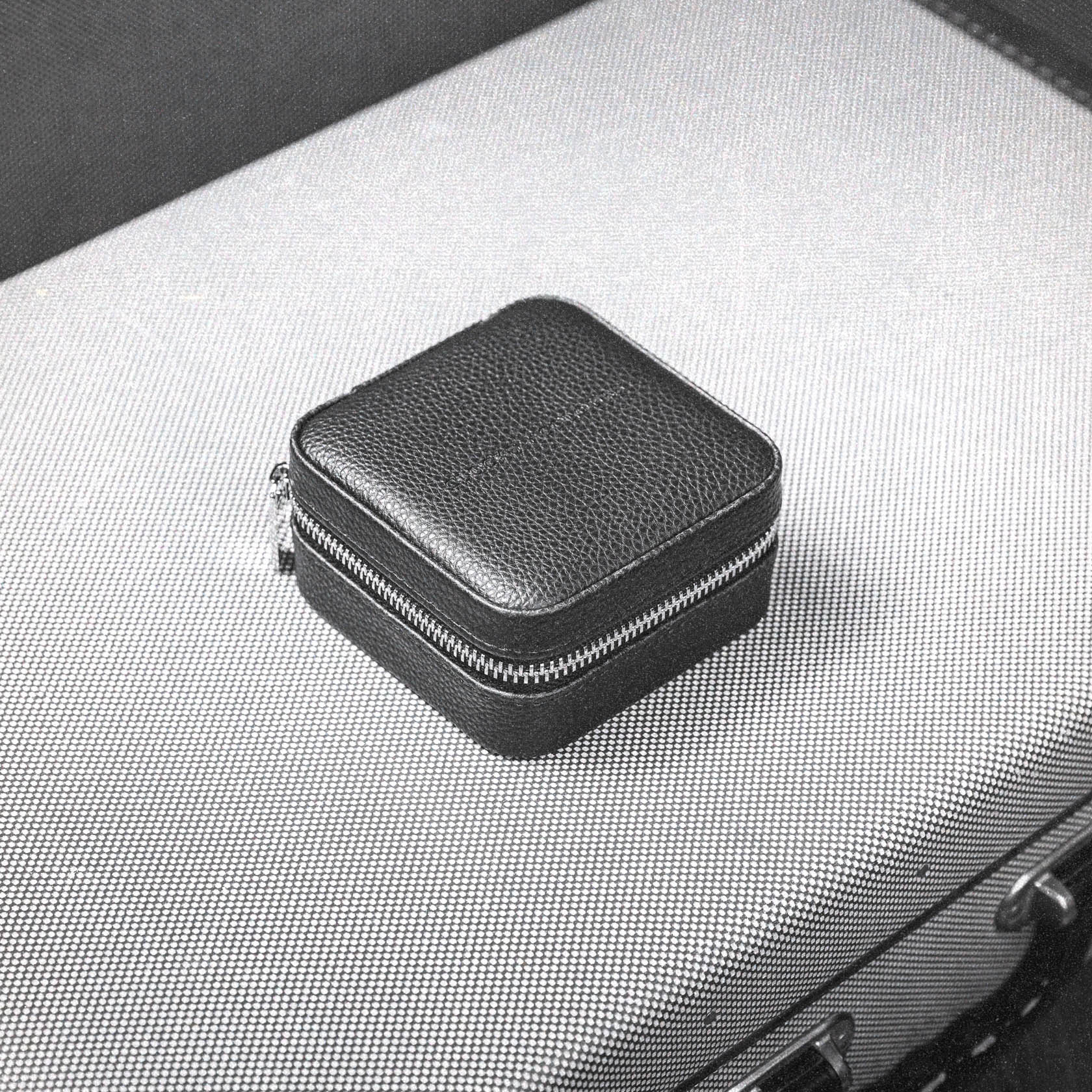 Journey Case - Image 7